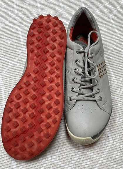 Myydään ECCO miesten golfkengät, koko 44
