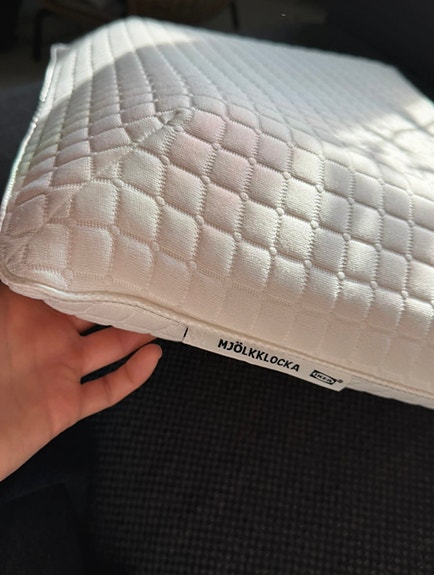 IKEA MJÖLKKLOCKA tyyny valkoinen