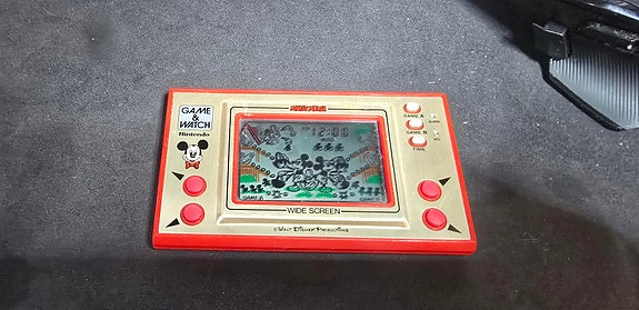Mickey mouse game & watch
