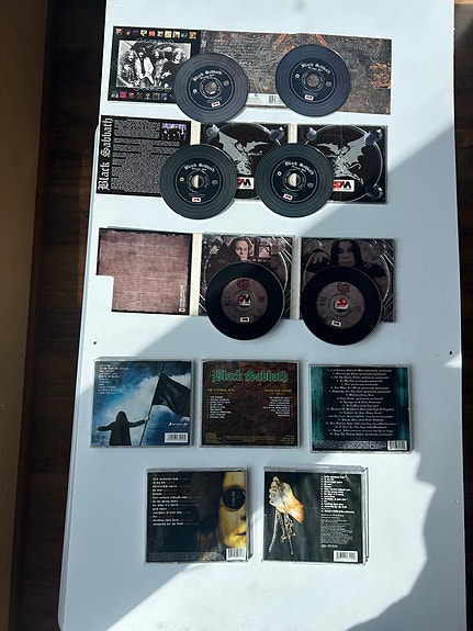 Black Sabbath Ozzy Ozbourne CD-levyjen ja singlejen setti