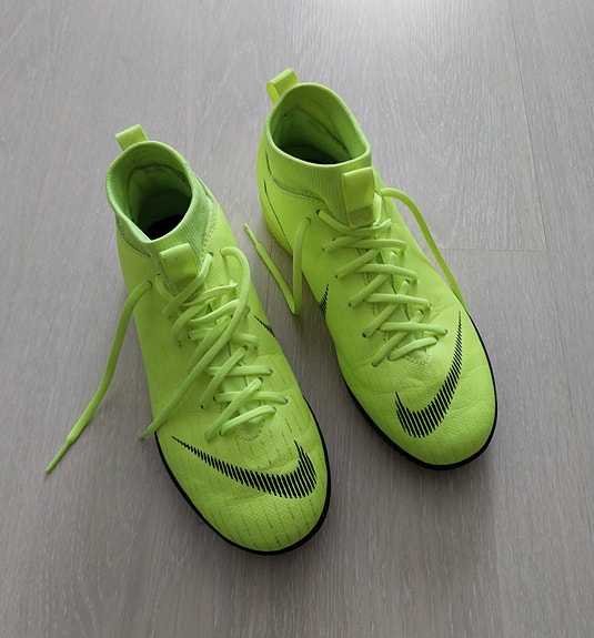 NIKE Mercurial futsal-kengät, 36.5