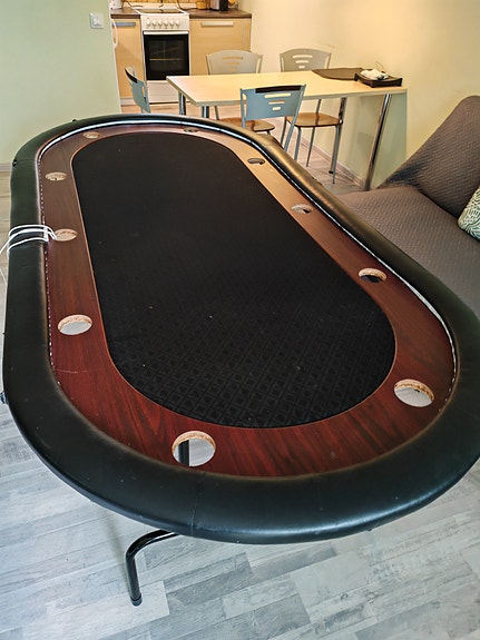Pokeri pöytä/ Poker table