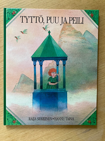 Siekkinen: Tyttö, puu ja peili