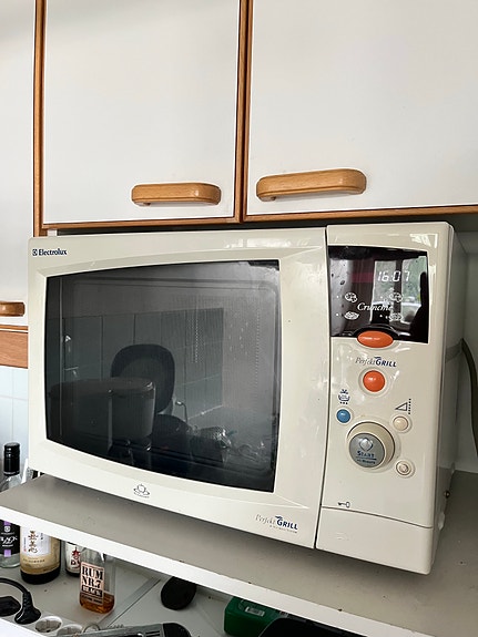 Electrolux mikroaaltouuni valkoinen
