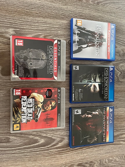 PS4 & PS3 Pelejä