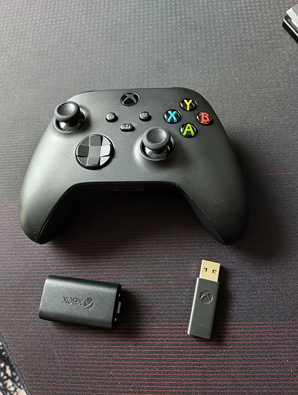 Microsoft Xbox One controller + rechargeable battery + PC wireless receiver