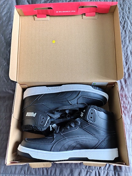 Puma kengät