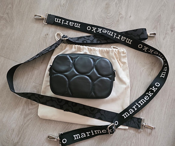 Uusi musta Soft Gratha kivet Marimekko laukku
