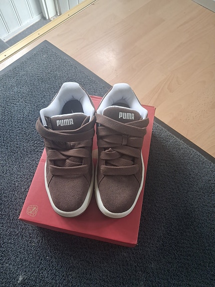 Puma kengät