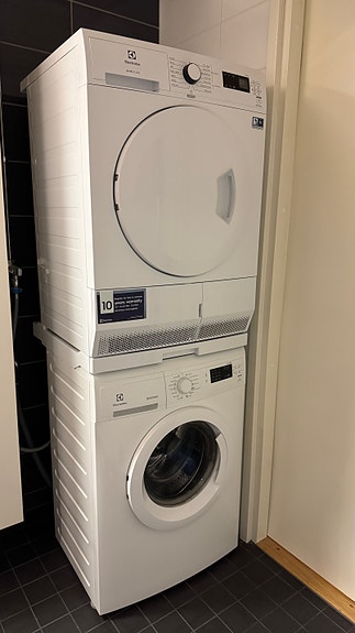 Electrolux pesutorni (6kg pesukone + 8kg kuivausrumpu)
