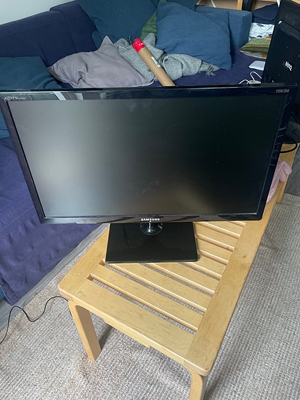 Samsung T19C300 23" näyttö / TV musta