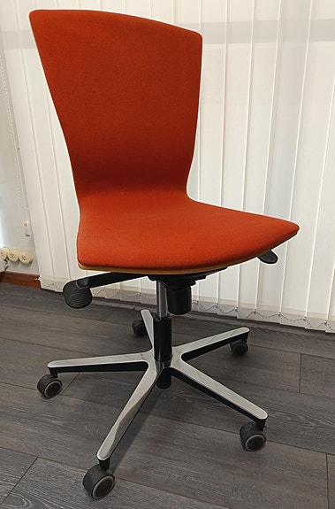 Työtuoli, design-työtuoli vaneria ja villakangasta