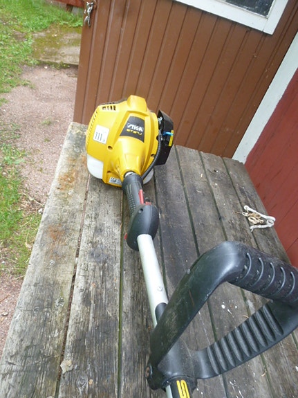 stiga ruohotrimmeri bensiinikäyttöinen