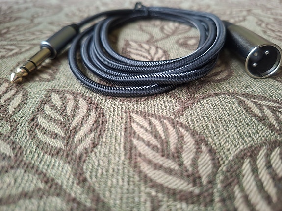 Instrumenttikaapeli 6,3 mm 1/4 TRS - XLR male kaapeli, 2 metriä