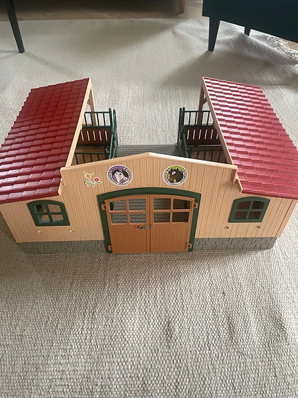 Schleich hevostalli