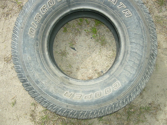 Maasturin renkaat 285/75R 16   4kpl