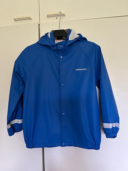 Didriksons sadetakki koko 130cm