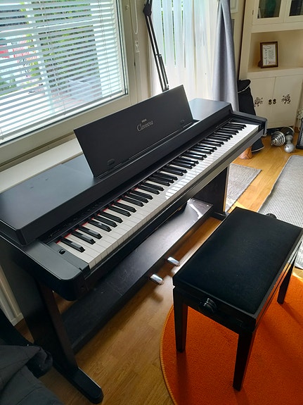 Yamaha Clavinova CLP 360