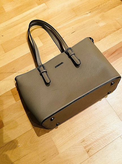 Beige laukku