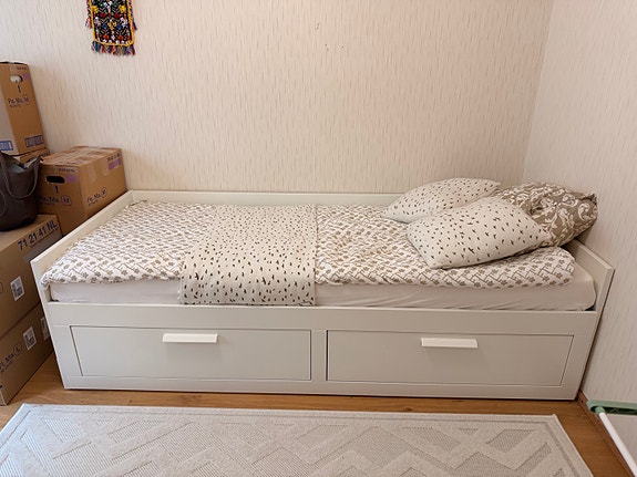 Kuin uusi  sohvasänky