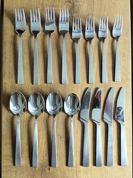 Fiskars Triennale Steel Bertel Gardberg ruokailuvälineet 18 kpl