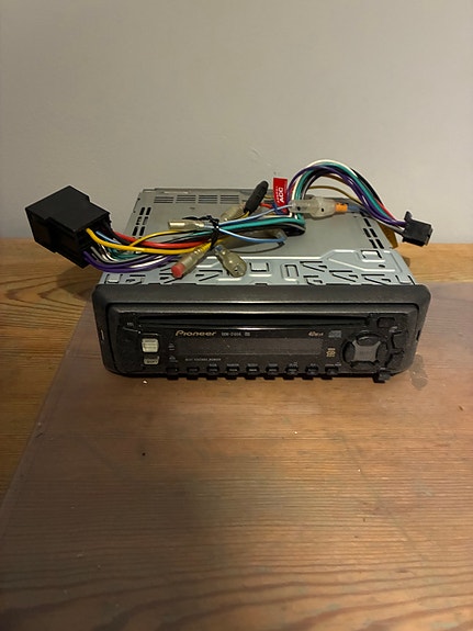 Pioneer DEH-2100R Auton radio