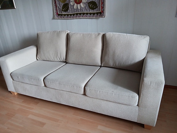 VARATTU Askon vaalean beige sohva
