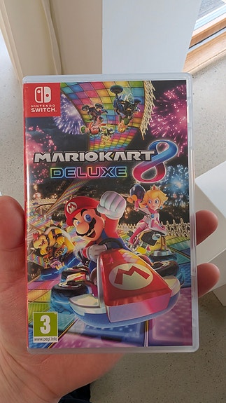 Nintendo Switch Mario Kart 8 Deluxe peli
