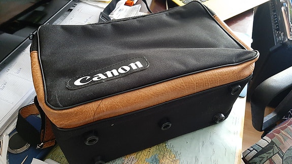 Canon  kameralaukku musta-ruskea