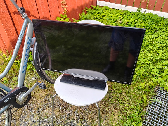 Philips 32PHT4319/12 32" LED-TV musta