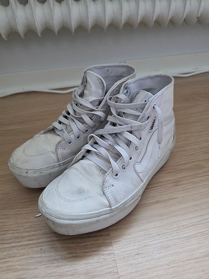 Vans korkeavartiset tennarit koko 38 valkoinen