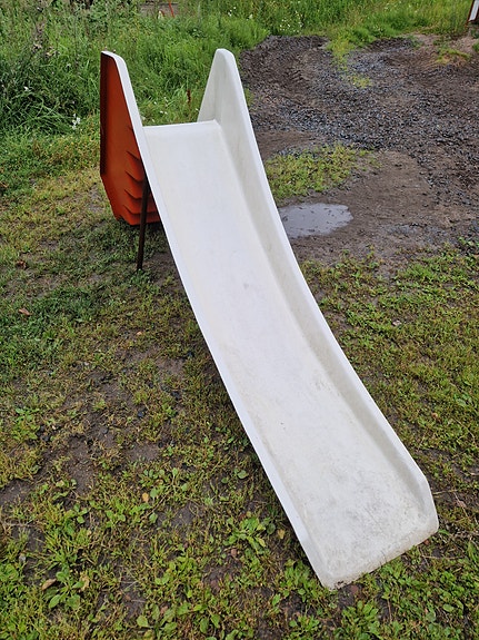 lasten liukumäki