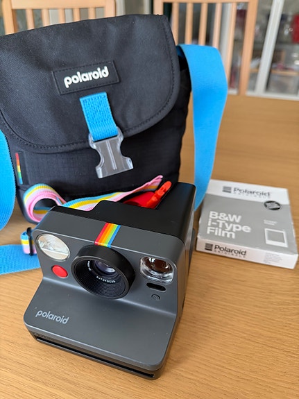 Polaroid-kamera & tarvikkeet