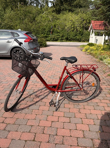 Solifer Shopper 28” punainen polkupyörä