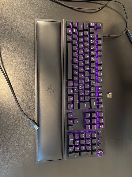 Razer BlackWidow V3 PRO pelinäppäimistö RGB-valaistuksella