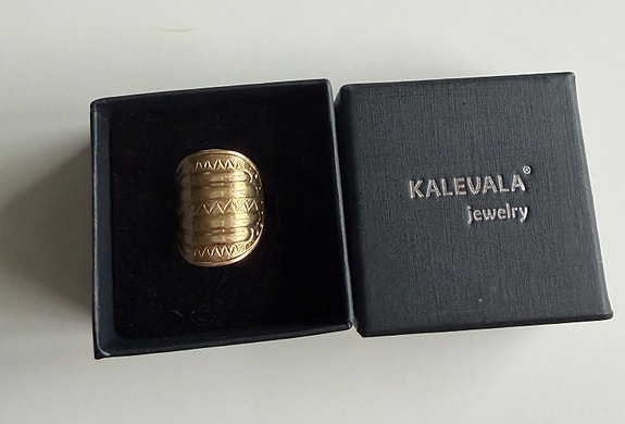 Kalevala kultainen Perniön sormus