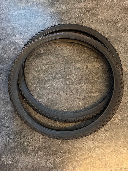 Suomi Tyres Nastarenkaat 26" maastopyörään
