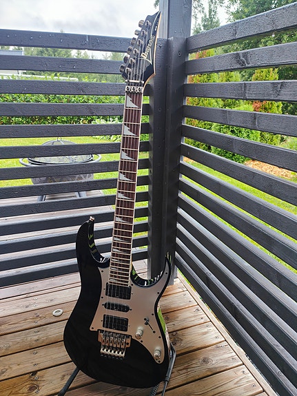 Sähkökitara Ibanez RG 350EX + Gigbag + Viritin