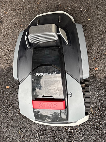 Sunseeker V3 robottiruohonleikkuri