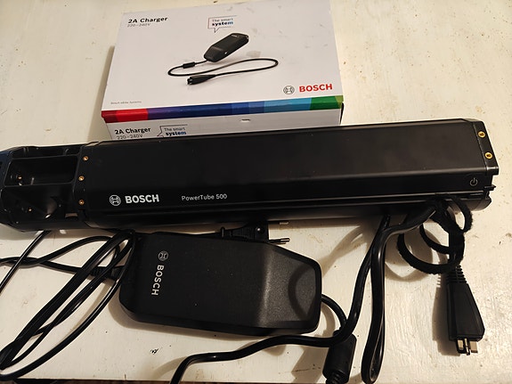 Bosch akku+laturi