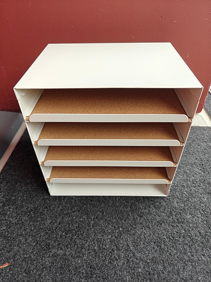IKEA Kvissle valkoinen hylly