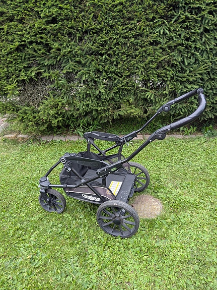 Emmaljunga vaunujen runko musta
