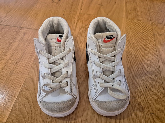 Nike ensikengät