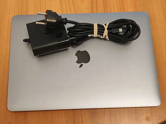 Apple MacBook Pro 13"