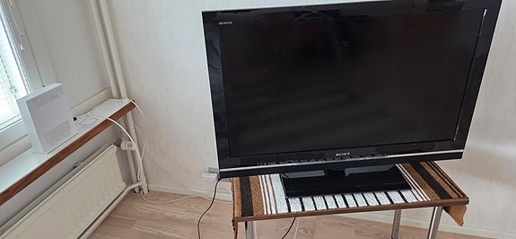 SONY BRAVIA LCD 37" TV