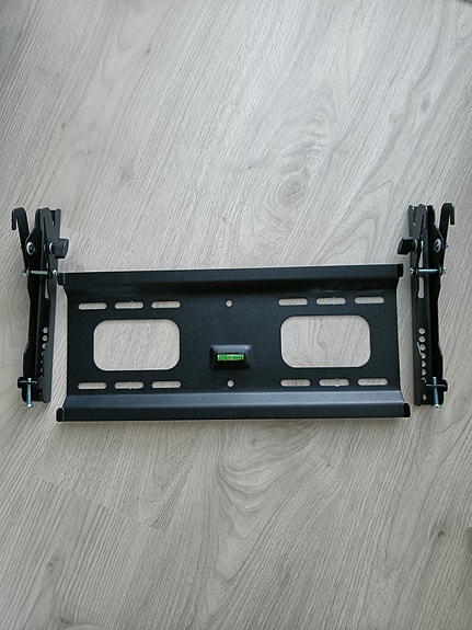 Television seinäteline