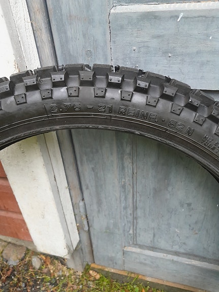 Trial rengas. 2.75 - 21 reinf 52 N