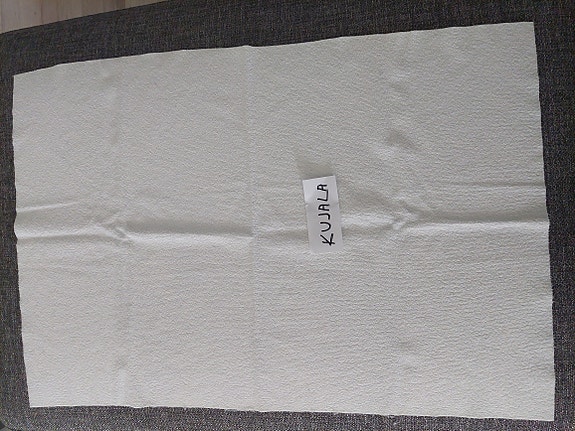 Muovitettu frotee 51×75 cm