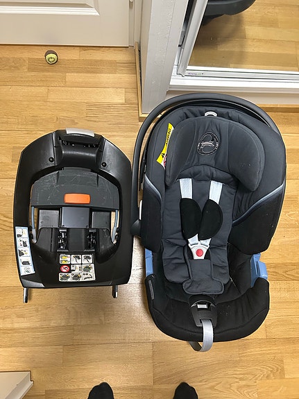 Cybex Aton 5 turvakaukalo ja Aton Base 2-Fix telakka