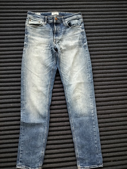 Jack&Jones farkut koko 31 pituus 34